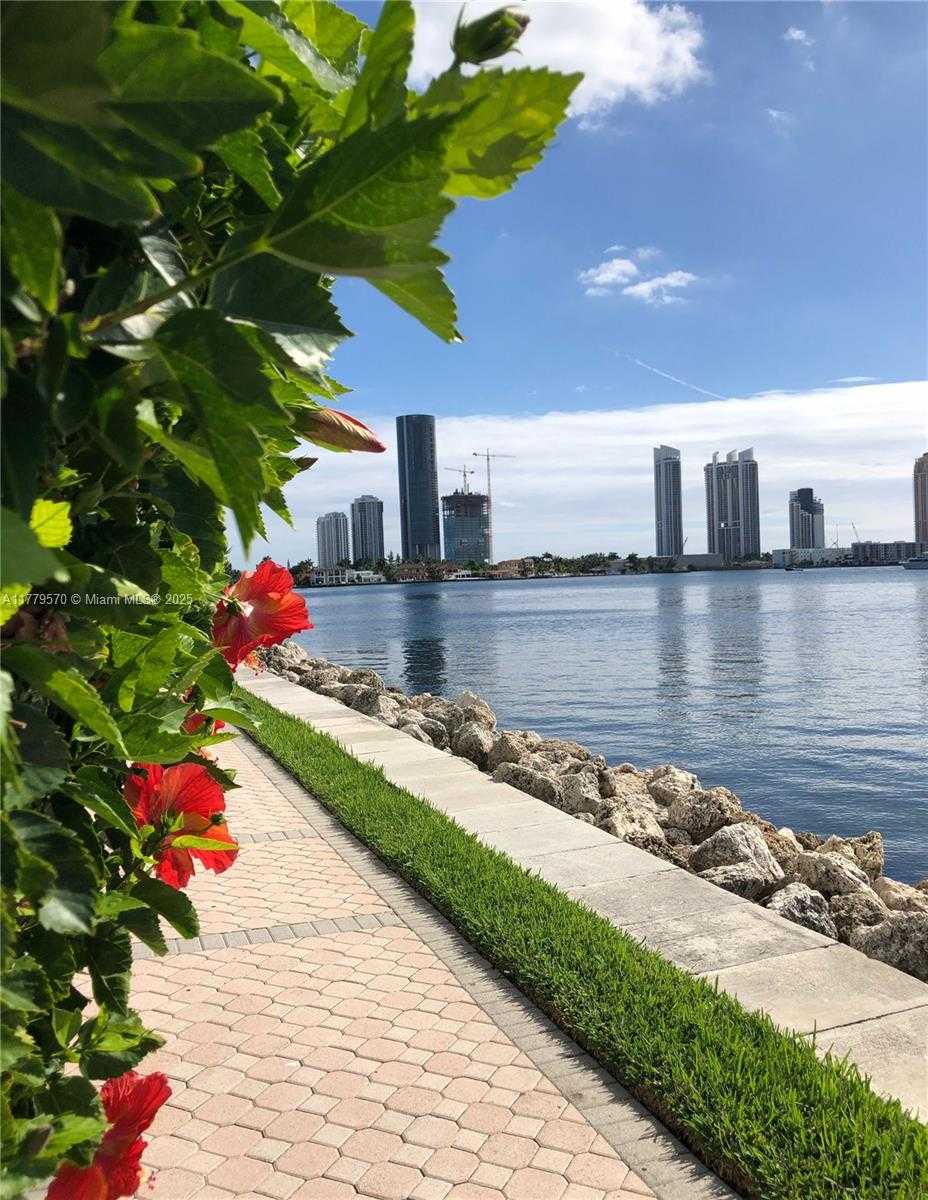 Small Image of 3530 MYSTIC POINTE DR #3004, Aventura Number 31