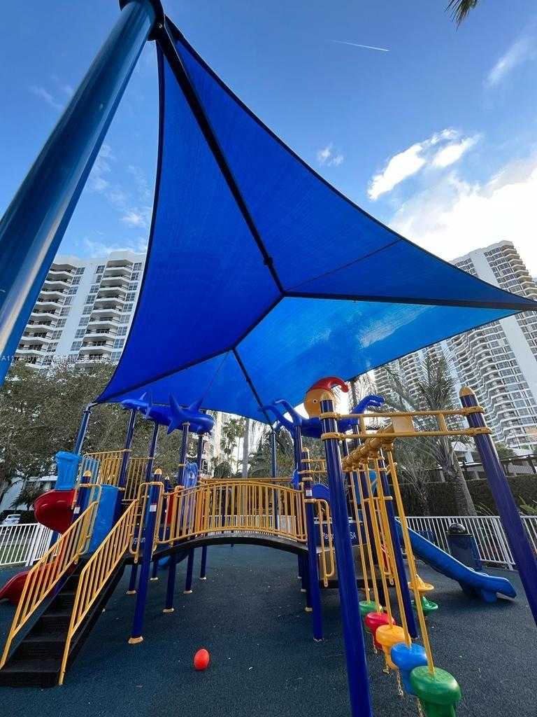 Small Image of 3530 MYSTIC POINTE DR #3004, Aventura Number 33
