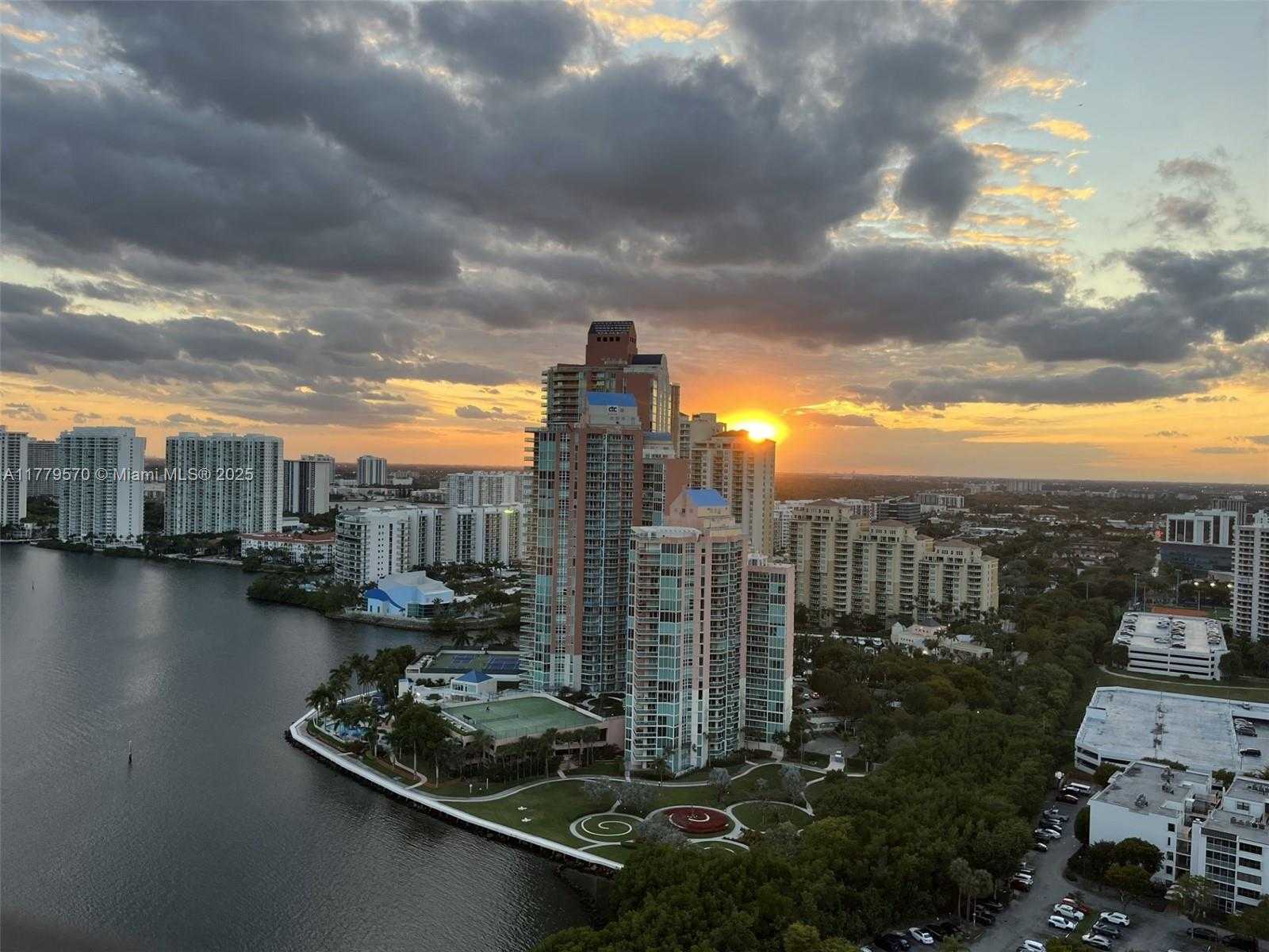 Small Image of 3530 MYSTIC POINTE DR #3004, Aventura Number 34