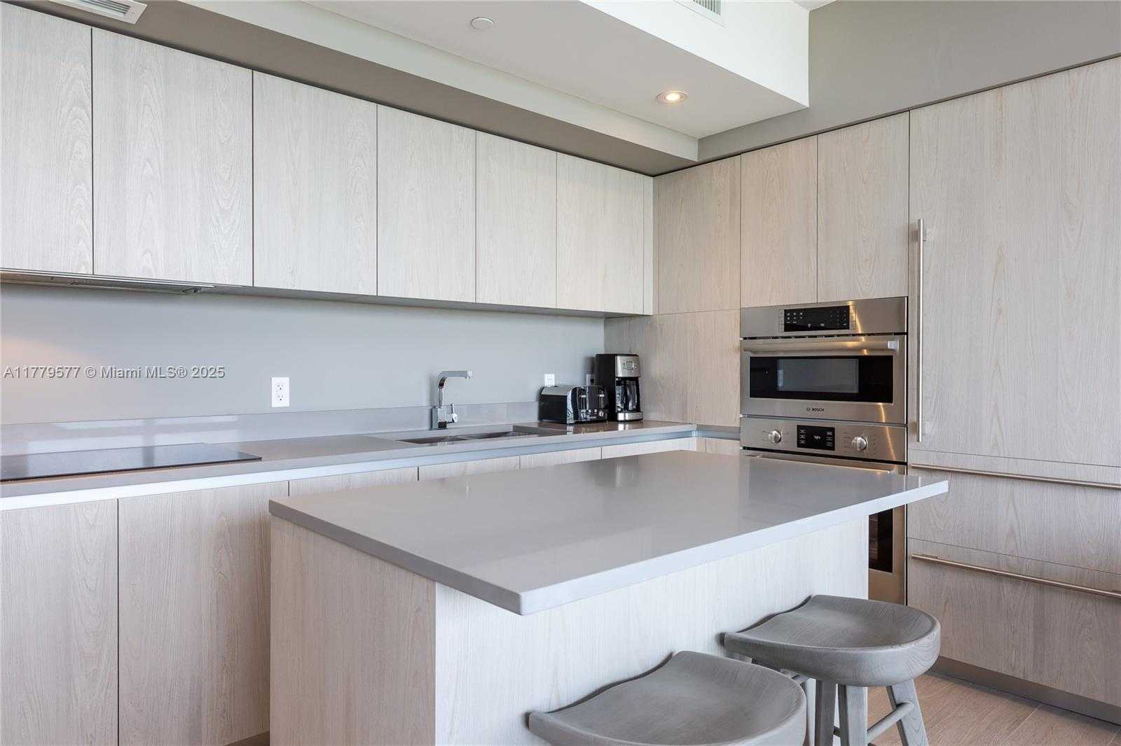 Small Image of 4010 SOUTH OCEAN DR #R2204, Hollywood Number 12