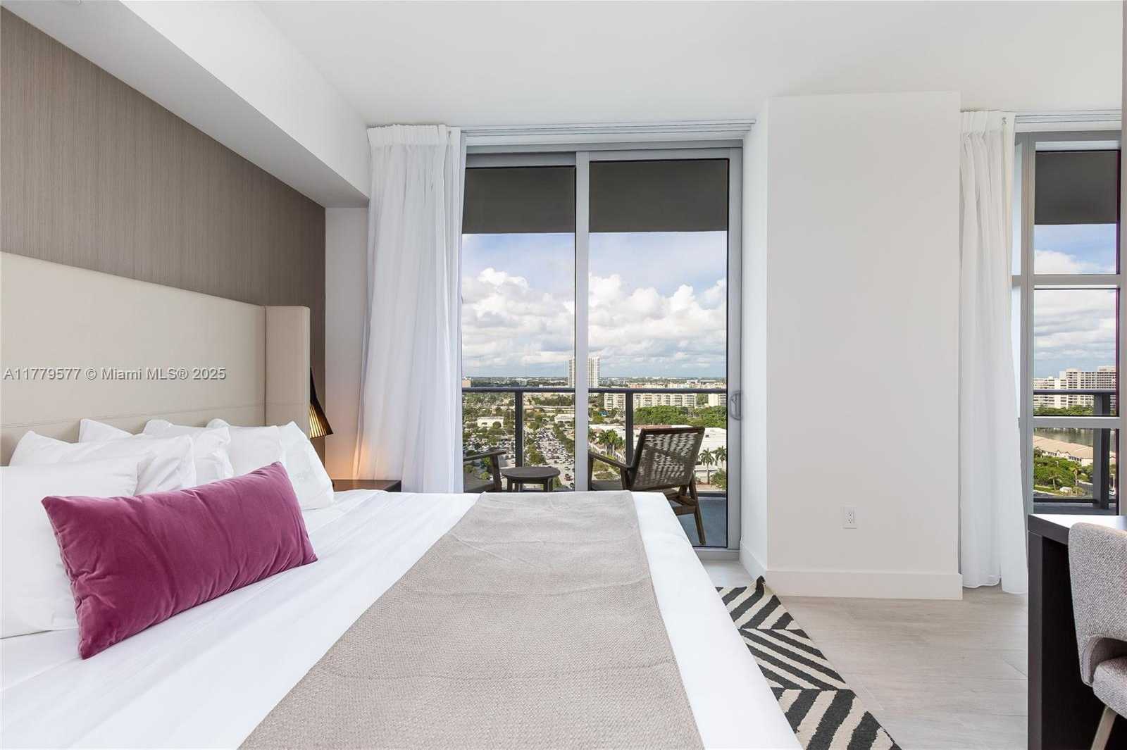 Small Image of 4010 SOUTH OCEAN DR #R2204, Hollywood Number 16