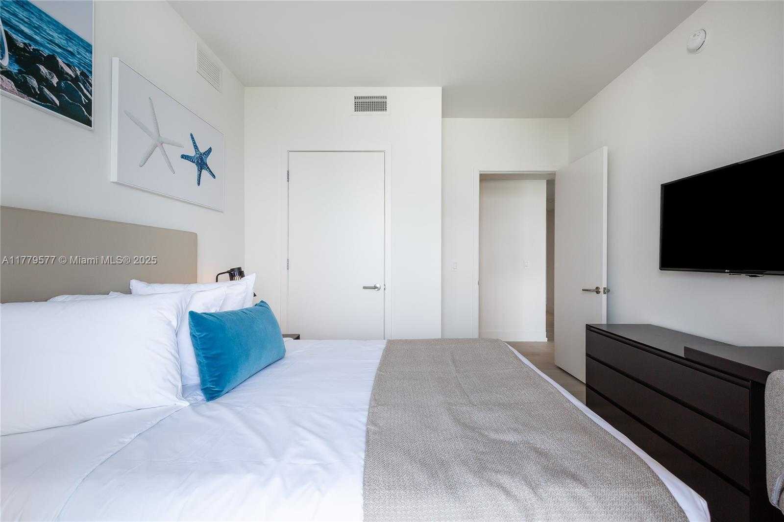 Small Image of 4010 SOUTH OCEAN DR #R2204, Hollywood Number 18