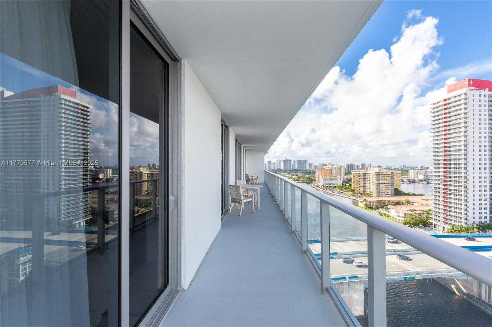 Small Image of 4010 SOUTH OCEAN DR #R2204, Hollywood Number 3