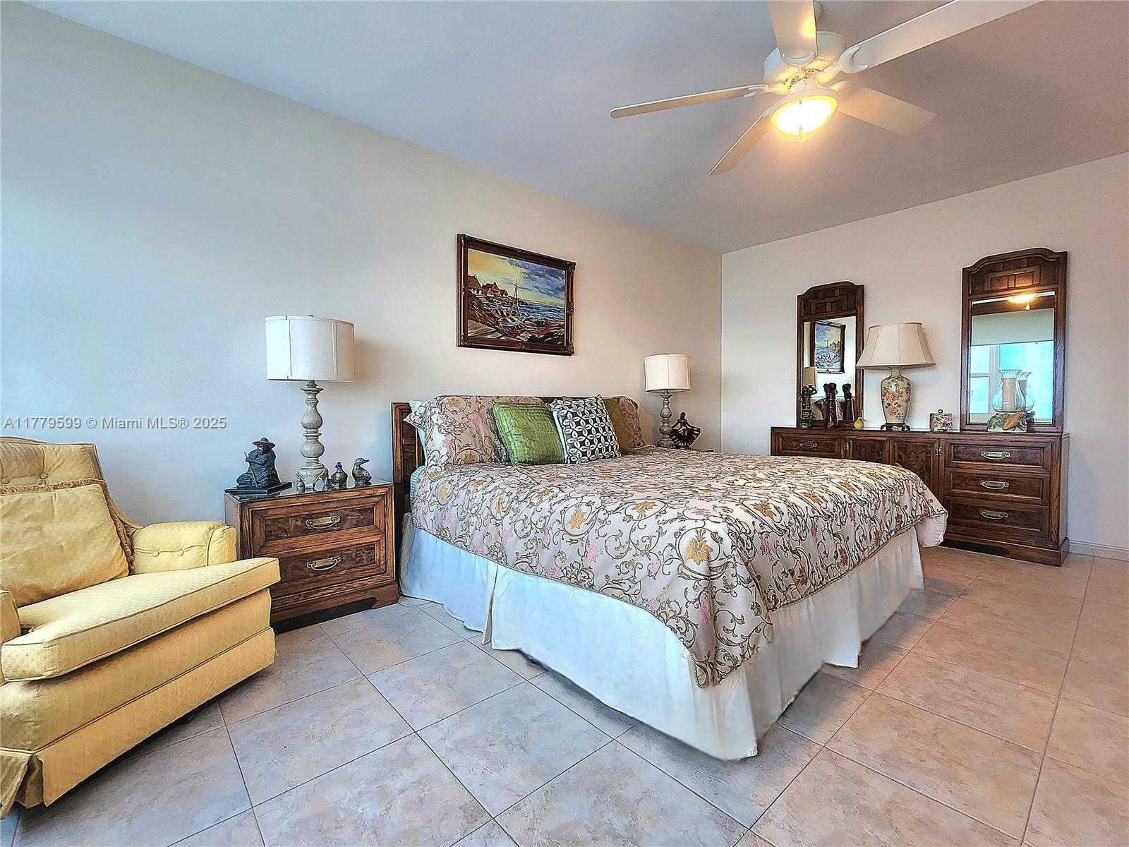 Small Image of 3505 SOUTH OCEAN DR #1214, Hollywood Number 21