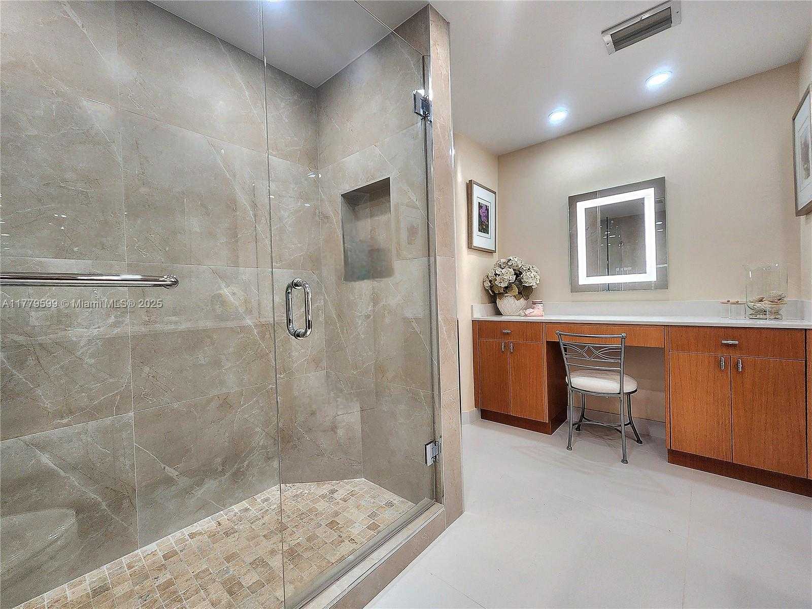 Small Image of 3505 SOUTH OCEAN DR #1214, Hollywood Number 23