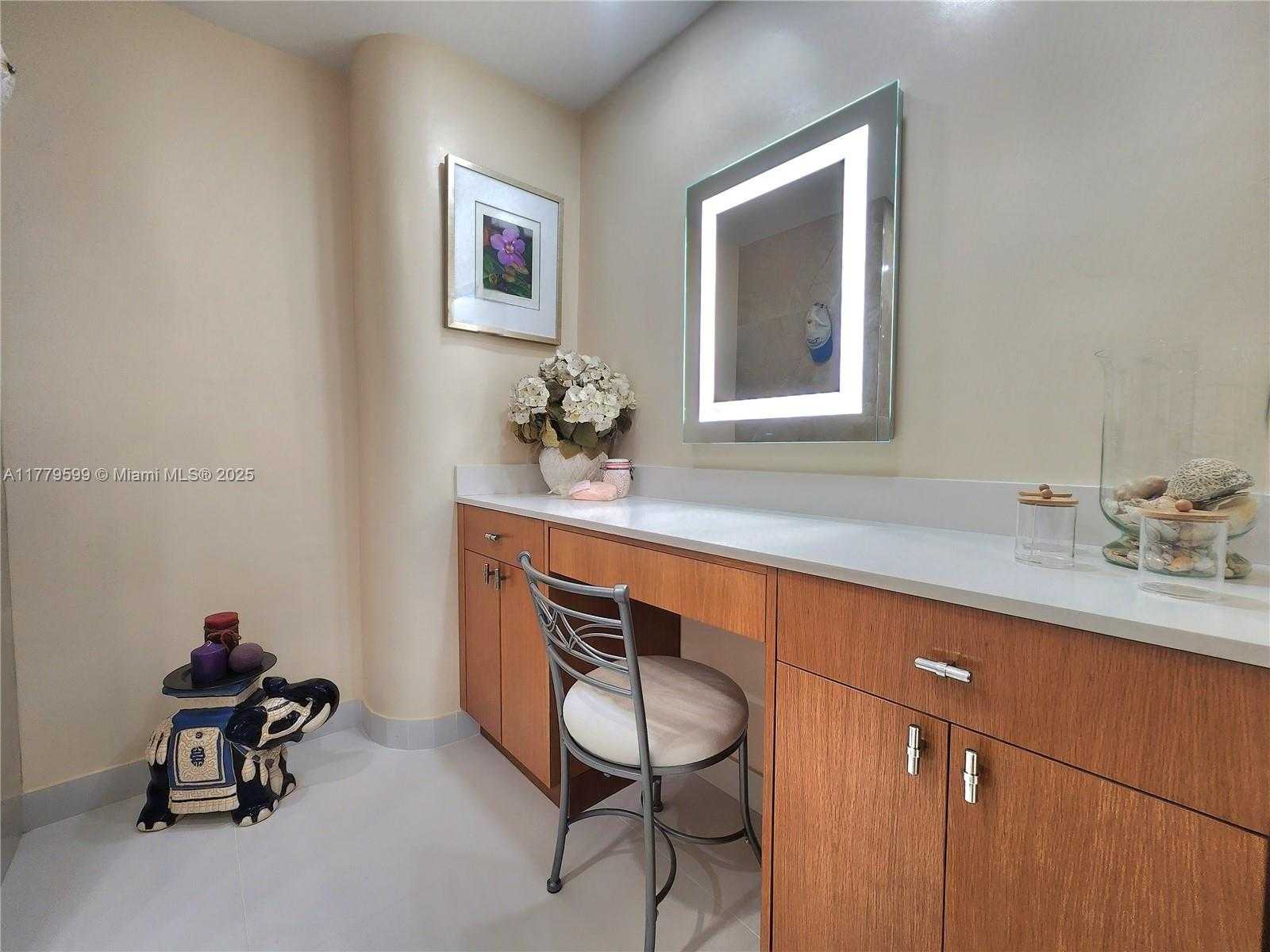 Small Image of 3505 SOUTH OCEAN DR #1214, Hollywood Number 25
