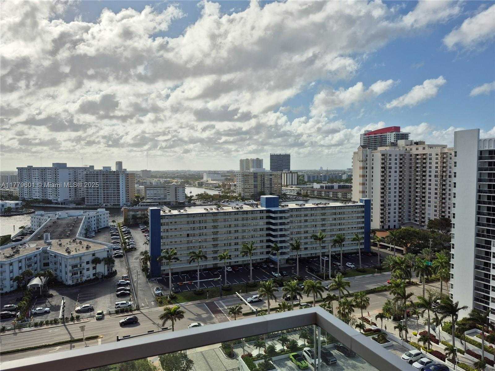 Small Image of 1912 SOUTH OCEAN DR #17C, Hallandale Beach Number 12