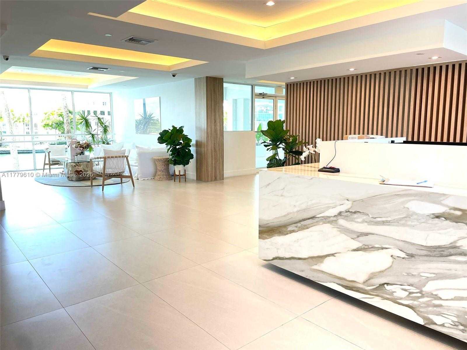 Small Image of 5900 COLLINS AVE #1104, Miami Beach Number 25