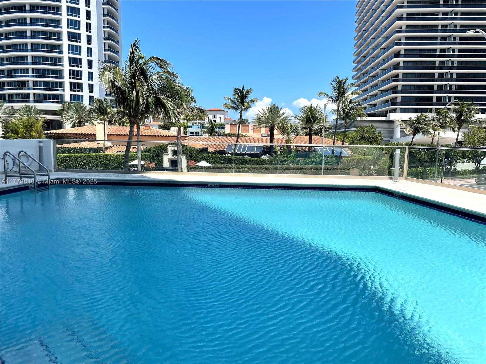 Small Image of 5900 COLLINS AVE #1104, Miami Beach Number 36