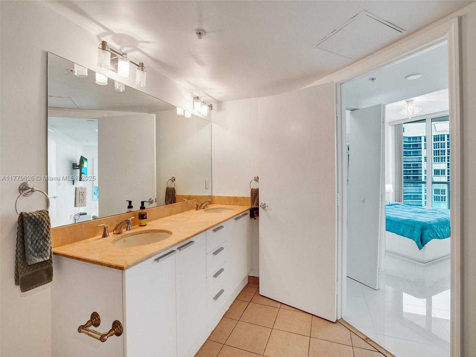 Small Image of 16699 COLLINS AVE #2305, Sunny Isles Beach Number 24