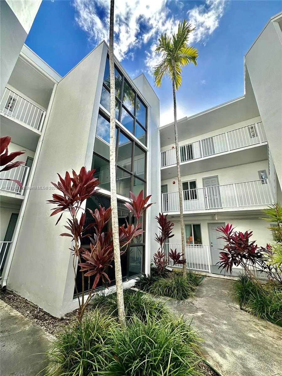 Small Image of 9971 WEST BAY HARBOR DR #207, Bay Harbor Islands Number 12