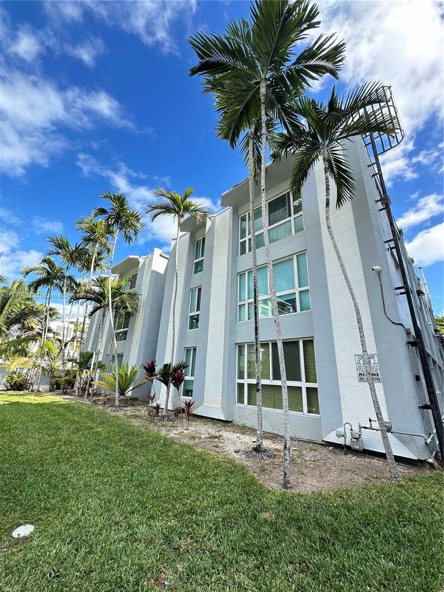 Small Image of 9971 WEST BAY HARBOR DR #207, Bay Harbor Islands Number 13