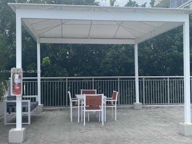 Small Image of 18061 BISCAYNE BLVD #PH02-2, Aventura Number 13