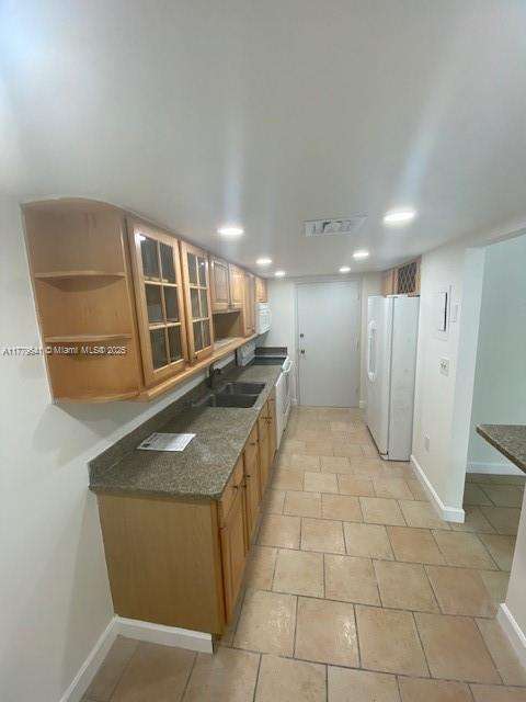 Small Image of 18061 BISCAYNE BLVD #PH02-2, Aventura Number 18