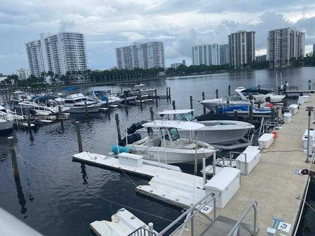 Small Image of 18061 BISCAYNE BLVD #PH02-2, Aventura Number 2