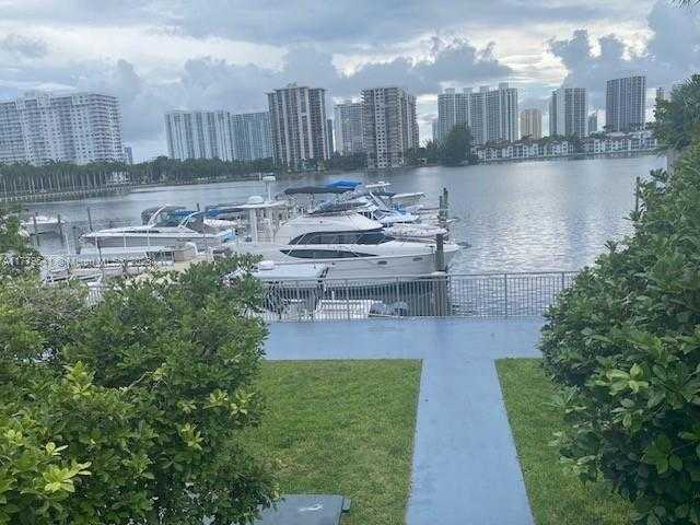 Small Image of 18061 BISCAYNE BLVD #PH02-2, Aventura Number 22