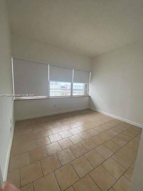 Small Image of 18061 BISCAYNE BLVD #PH02-2, Aventura Number 9