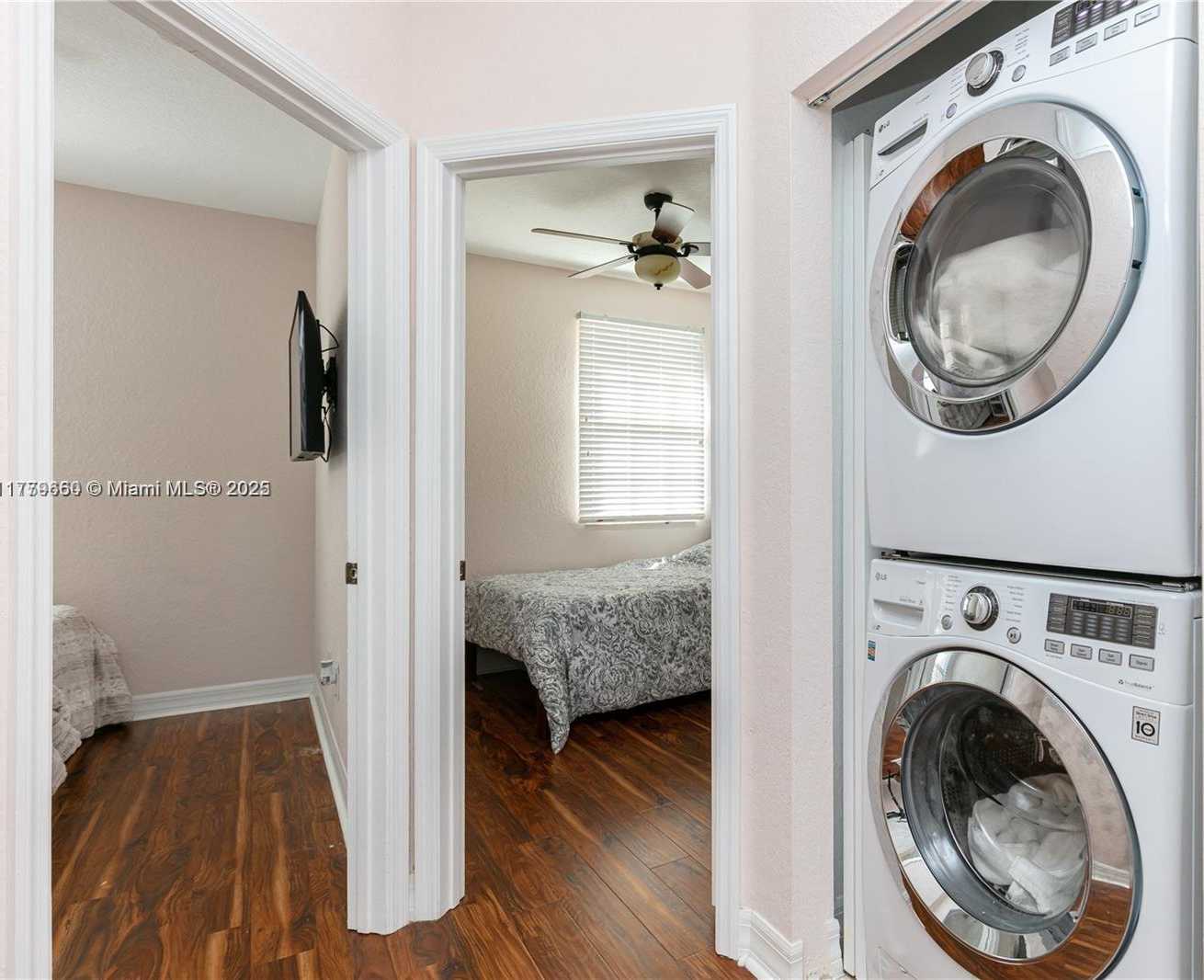 Small Image of 104 HARBORS WAY #104, Boynton Beach Number 38