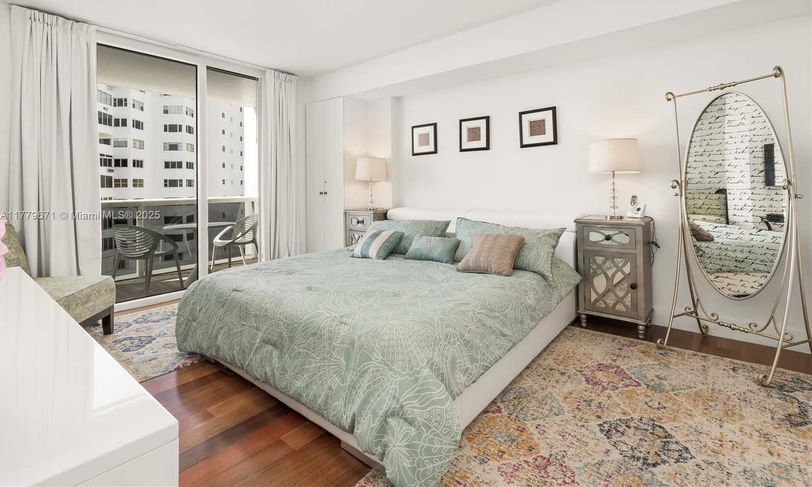 Small Image of 10275 COLLINS AV #611, Bal Harbour Number 17