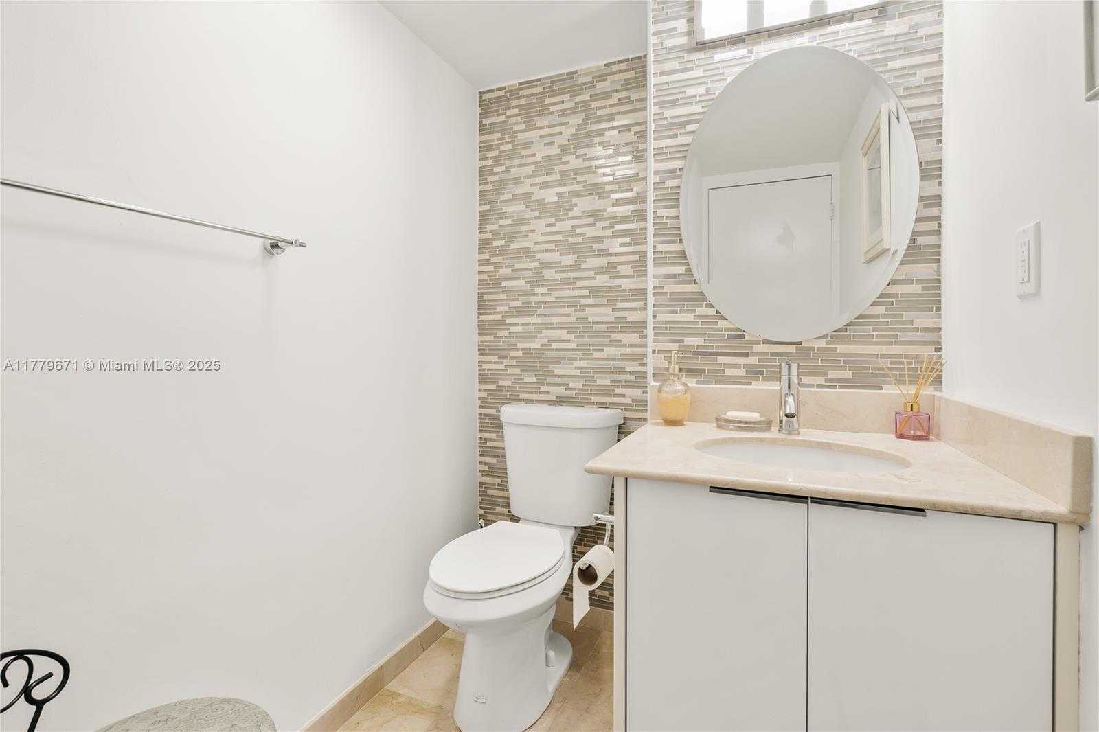 Small Image of 10275 COLLINS AV #611, Bal Harbour Number 21