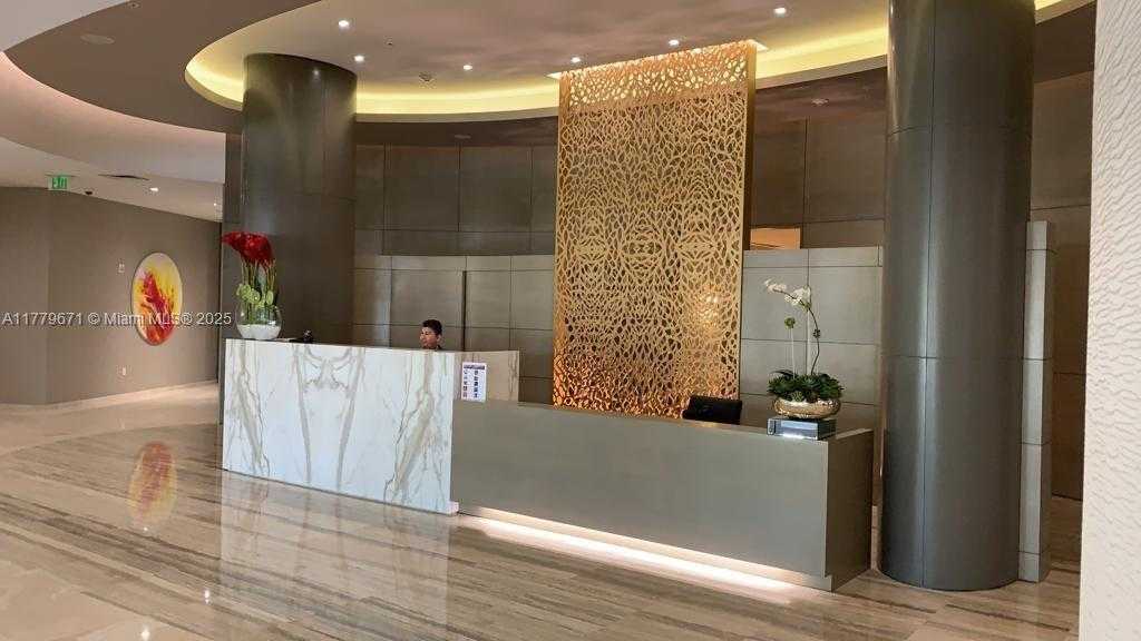 Small Image of 10275 COLLINS AV #611, Bal Harbour Number 28
