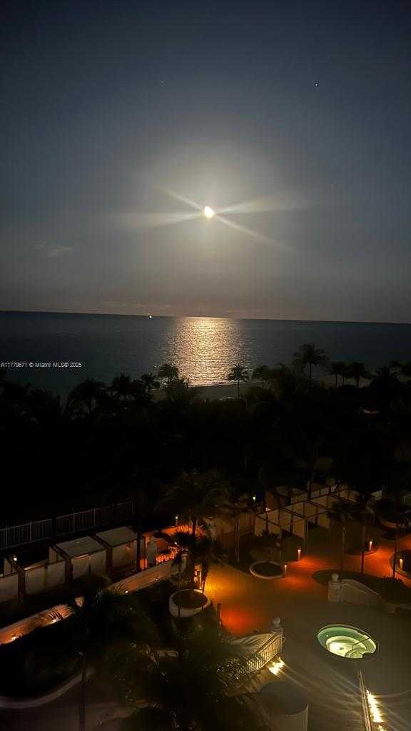 Small Image of 10275 COLLINS AV #611, Bal Harbour Number 36