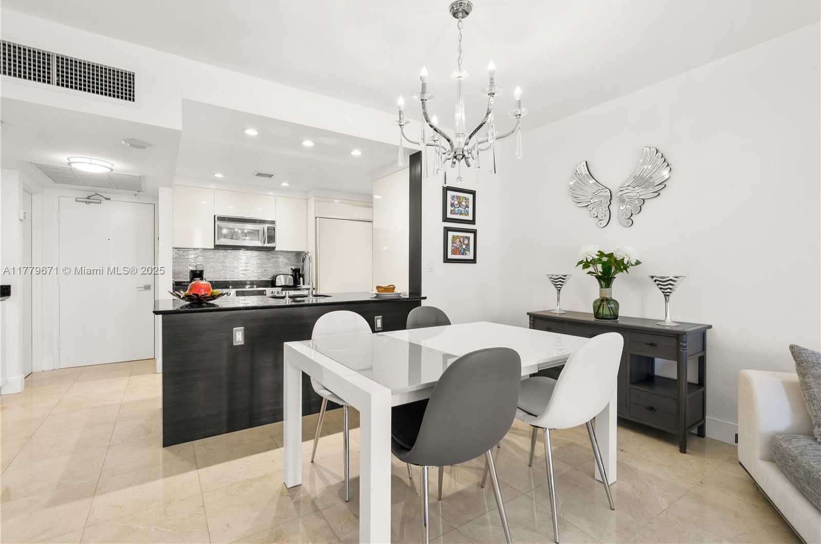Small Image of 10275 COLLINS AV #611, Bal Harbour Number 8