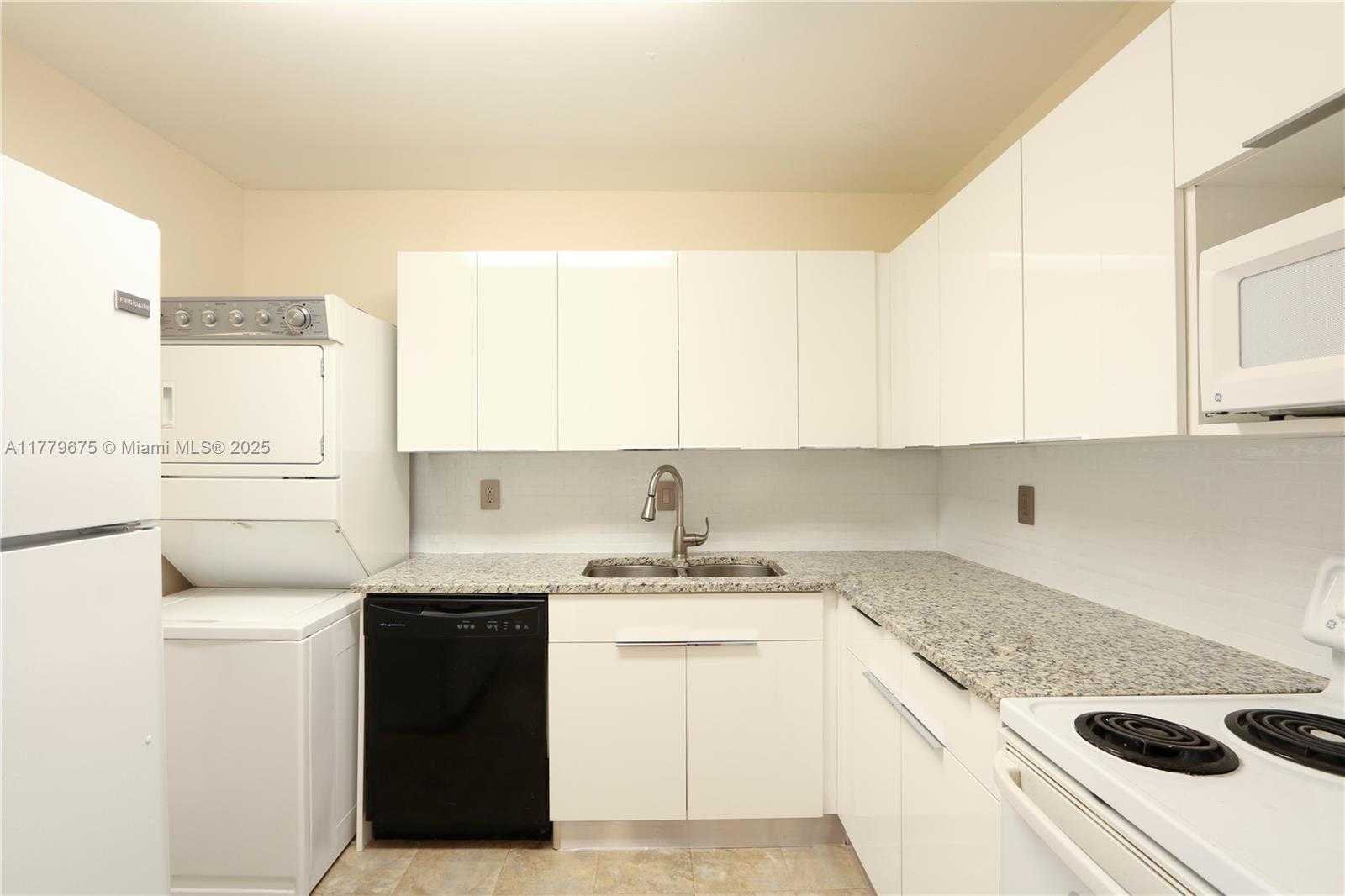 Small Image of 4810 NORTH WEST 79TH AVE #306, Doral Number 4