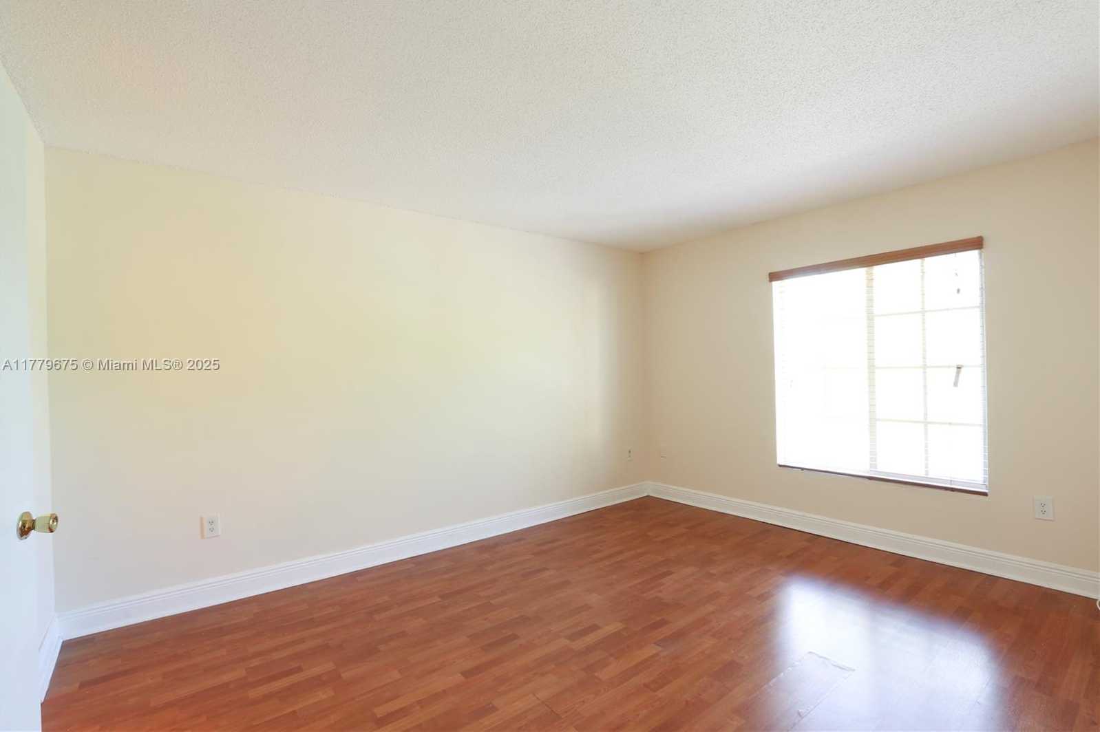 Small Image of 4810 NORTH WEST 79TH AVE #306, Doral Number 5