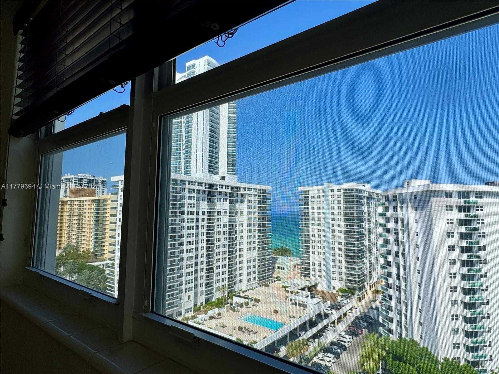 Small Image of 3000 SOUTH OCEAN DR #1422, Hollywood Number 28