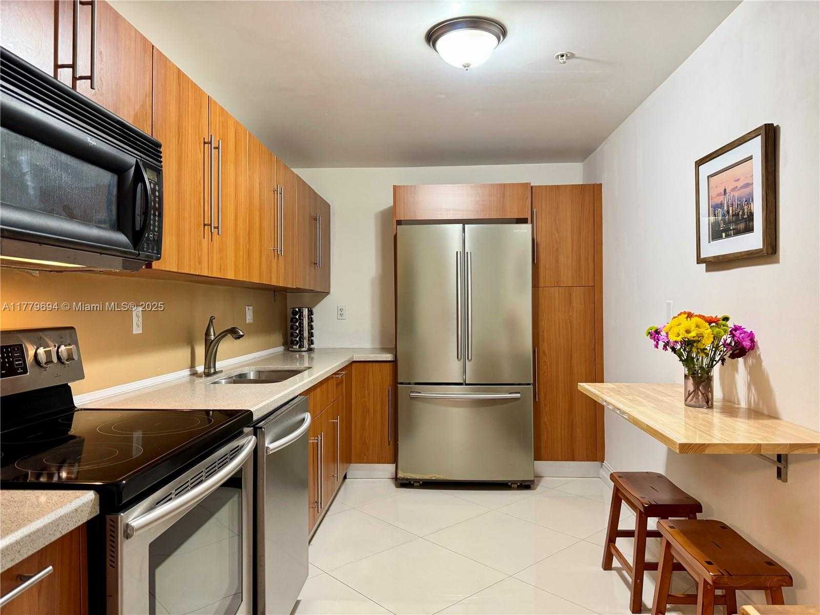 Small Image of 3000 SOUTH OCEAN DR #1422, Hollywood Number 4