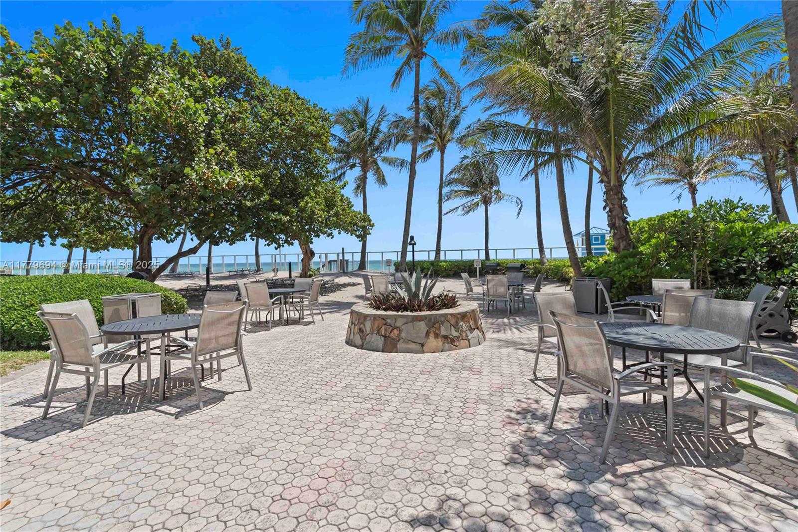 Small Image of 3000 SOUTH OCEAN DR #1422, Hollywood Number 48