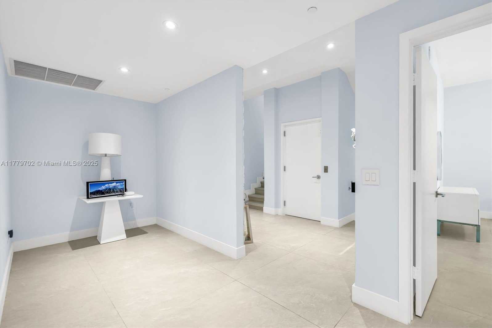 Small Image of 650 NORTH EAST 32ND ST #BH4, Miami Number 3
