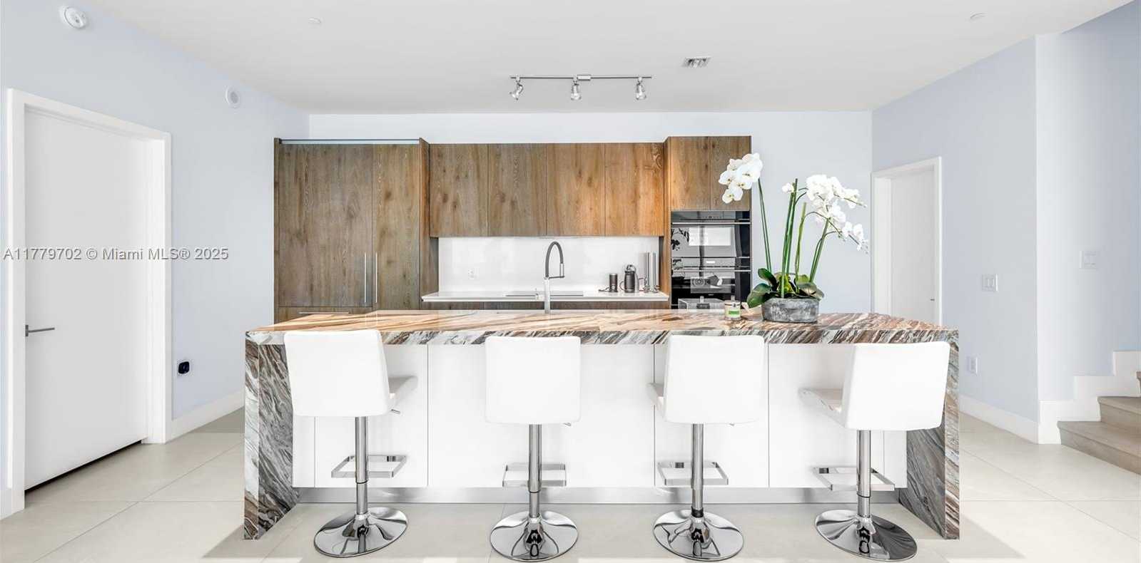 Small Image of 650 NORTH EAST 32ND ST #BH4, Miami Number 8
