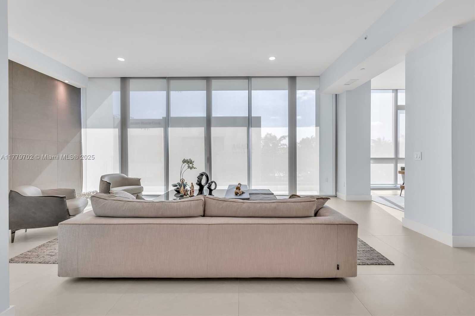 Small Image of 650 NORTH EAST 32ND ST #BH4, Miami Number 9
