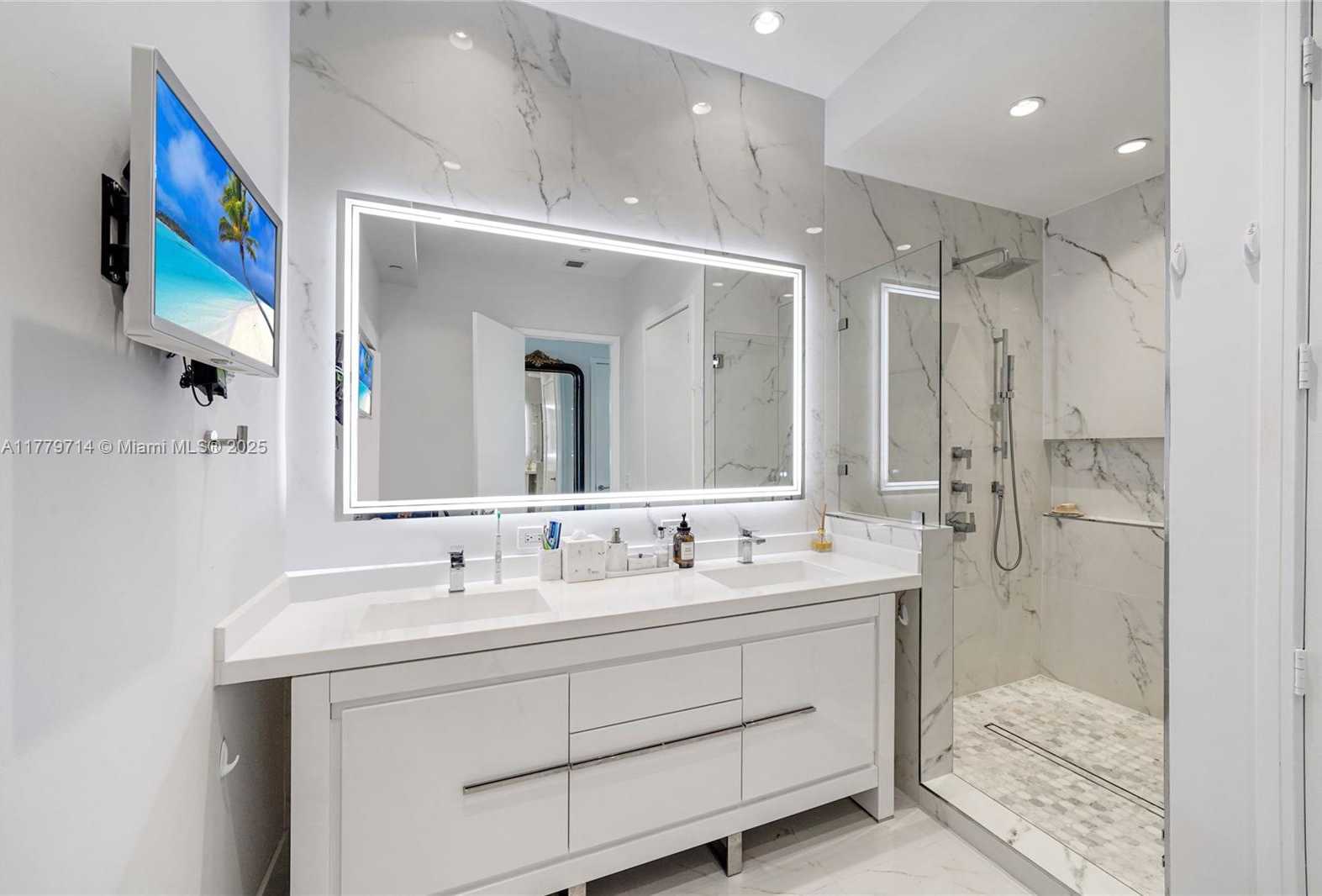Small Image of 900 BRICKELL KEY BLVD #2304, Miami Number 35