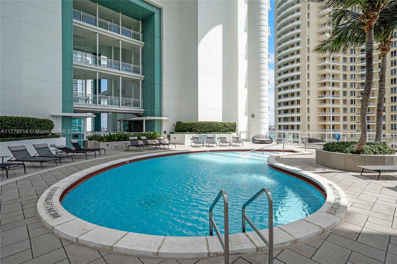 Small Image of 900 BRICKELL KEY BLVD #2304, Miami Number 59