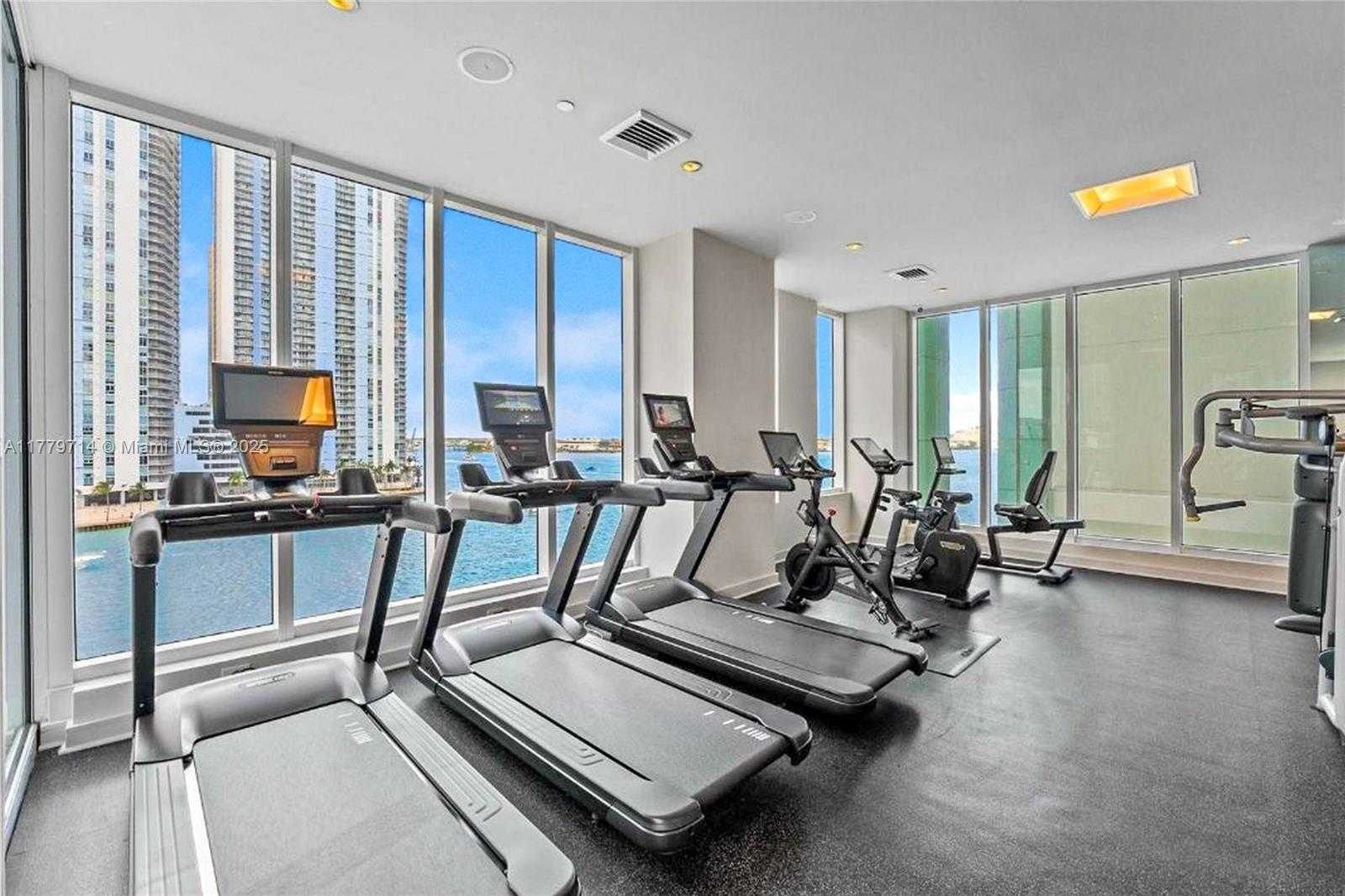 Small Image of 900 BRICKELL KEY BLVD #2304, Miami Number 70