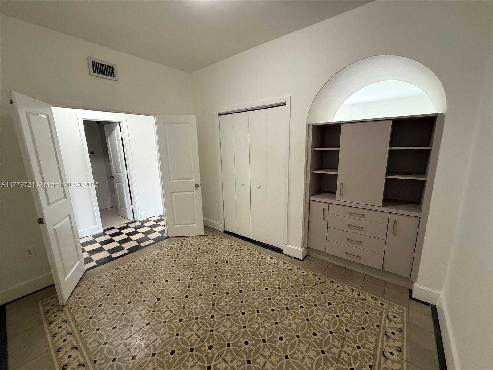 Small Image of 405 SOUTH WEST 29TH CT #6B, Miami Number 11