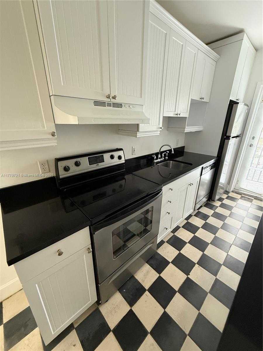 Small Image of 405 SOUTH WEST 29TH CT #6B, Miami Number 14