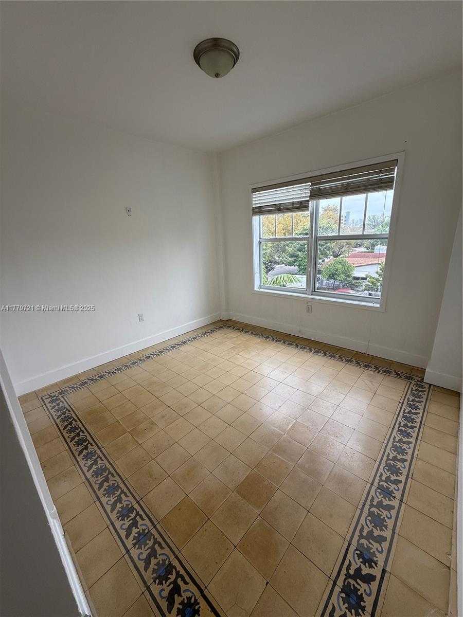 Small Image of 405 SOUTH WEST 29TH CT #6B, Miami Number 19