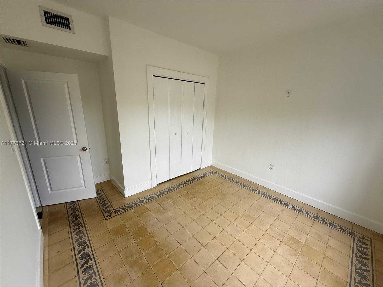 Small Image of 405 SOUTH WEST 29TH CT #6B, Miami Number 20