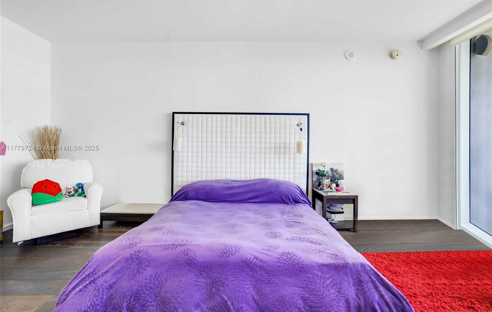 Small Image of 5959 COLLINS AVE #1105, Miami Beach Number 14