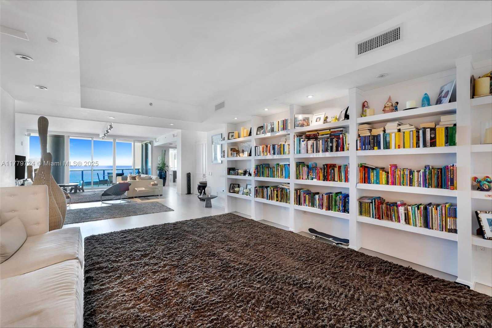 Small Image of 5959 COLLINS AVE #1105, Miami Beach Number 33