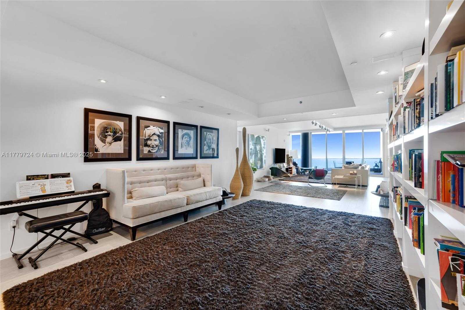 Small Image of 5959 COLLINS AVE #1105, Miami Beach Number 34