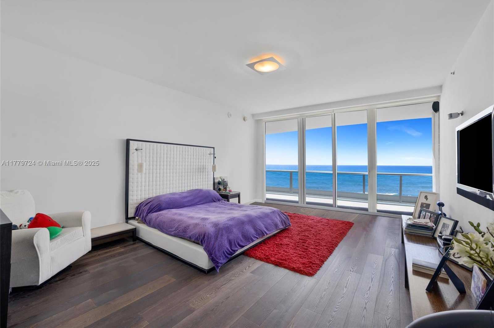 Small Image of 5959 COLLINS AVE #1105, Miami Beach Number 55