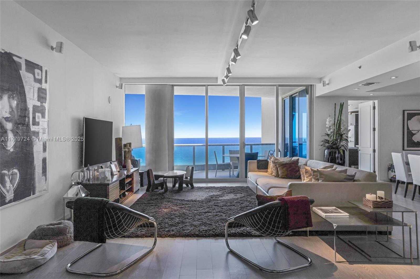 Small Image of 5959 COLLINS AVE #1105, Miami Beach Number 58