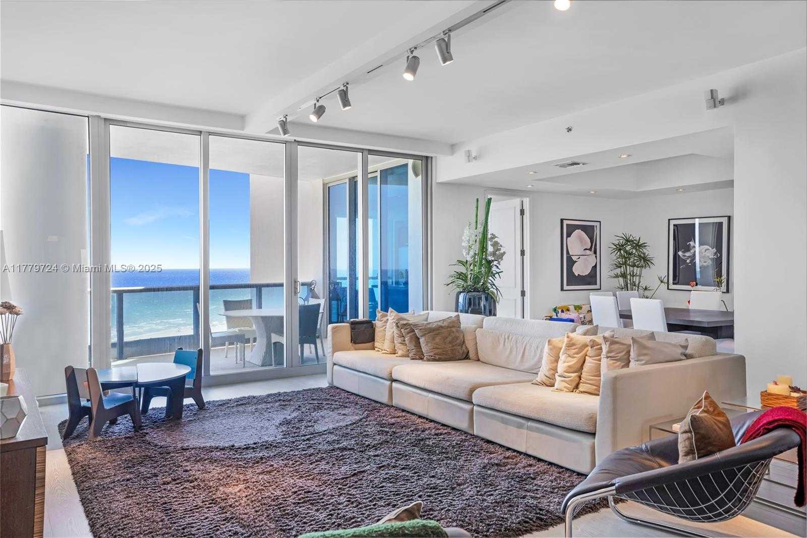 Small Image of 5959 COLLINS AVE #1105, Miami Beach Number 59