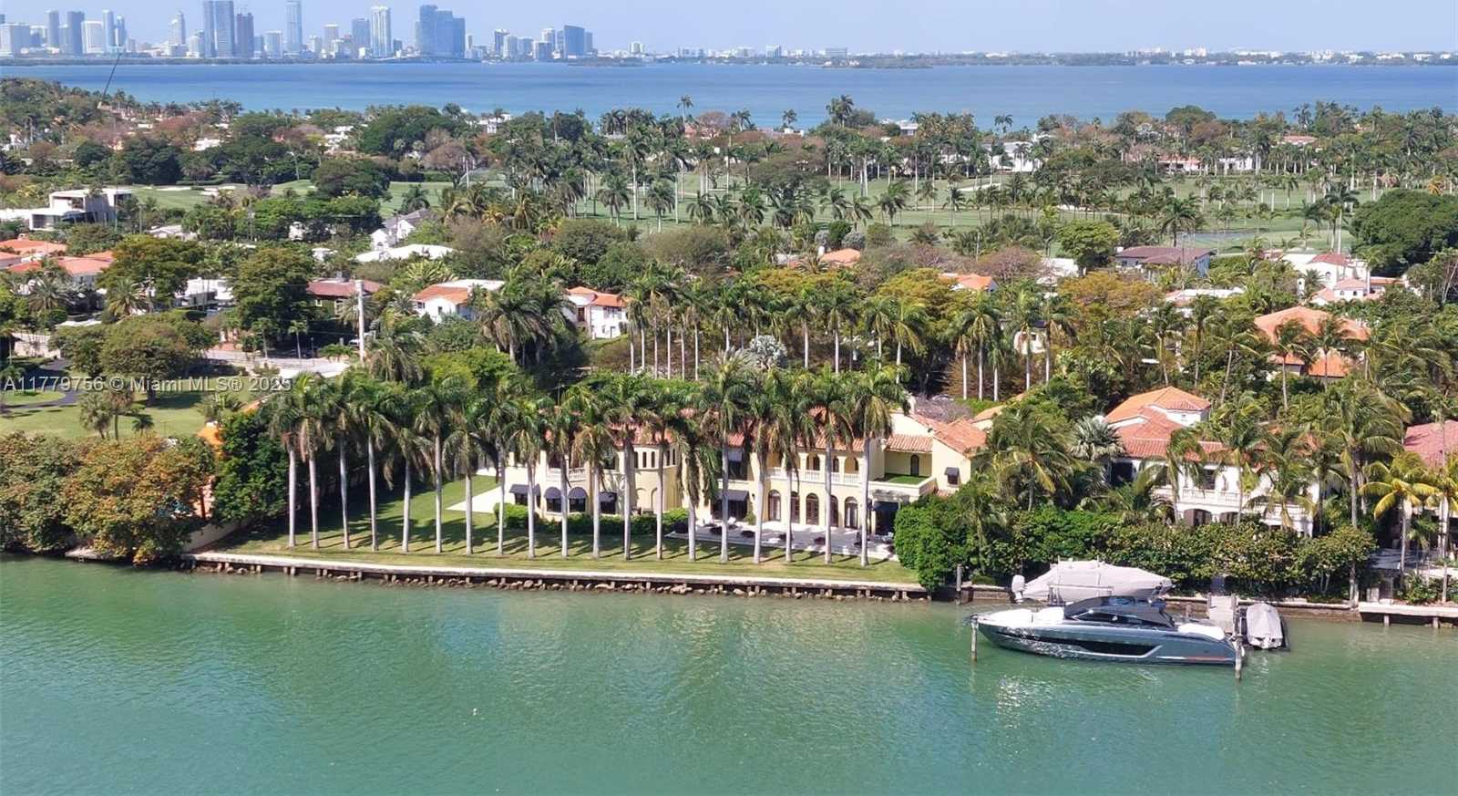 Small Image of 5600 COLLINS AVE #17J, Miami Beach Number 2