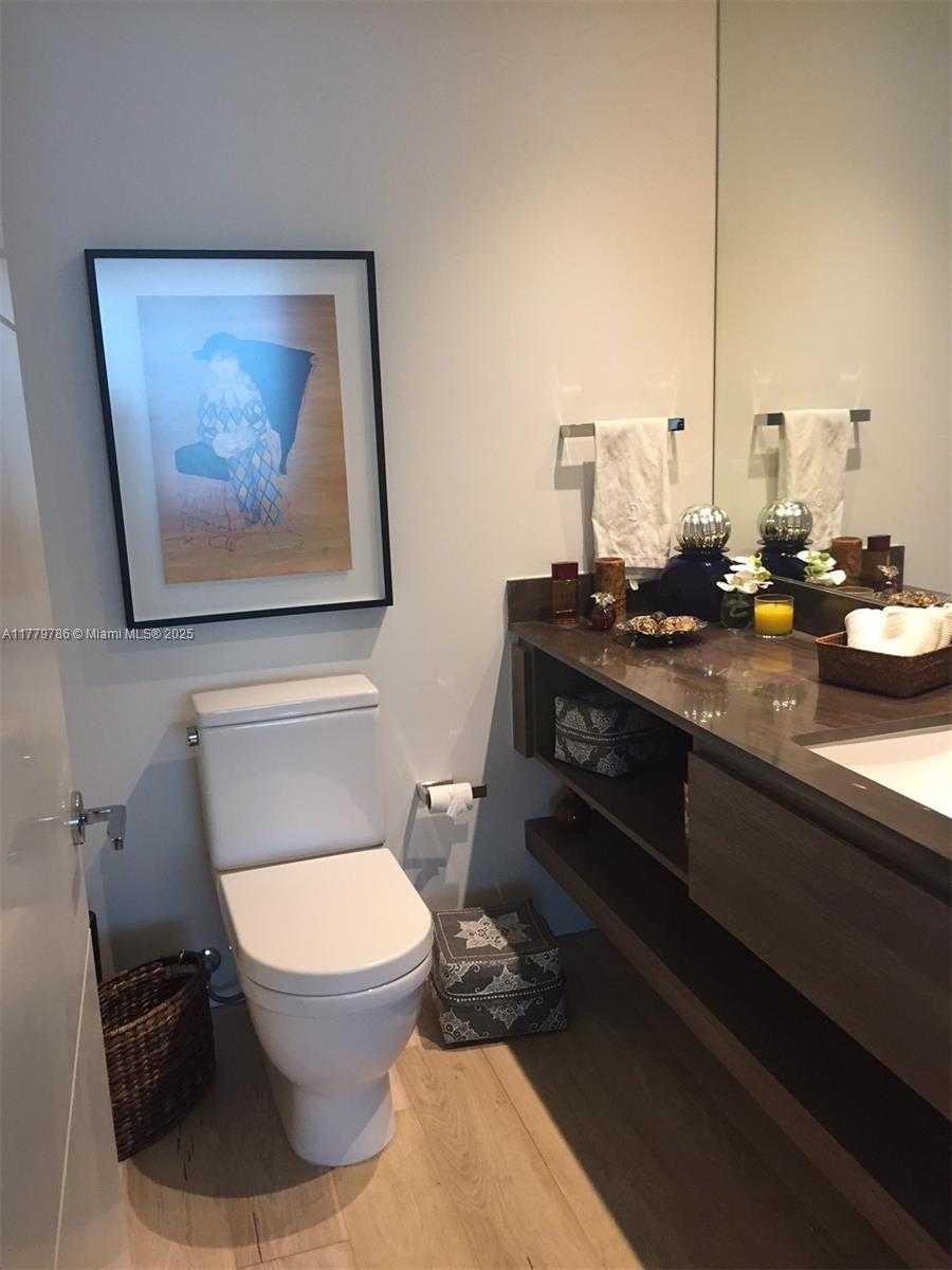 Small Image of 350 OCEAN DR #304N, Key Biscayne Number 26
